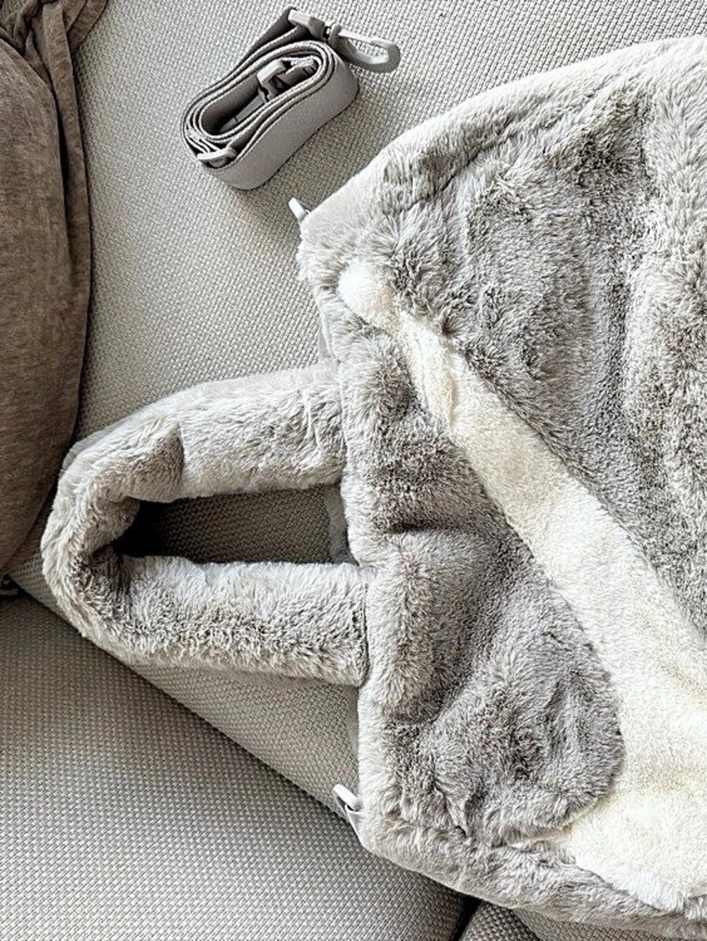 Nike Sportswear Faux Fur Tote Bag Gray & White